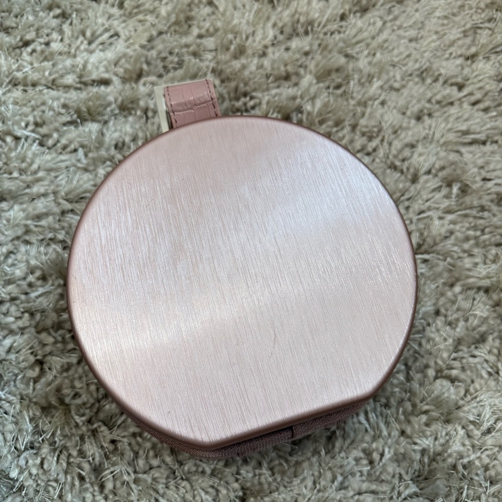 Calpak mini hatbox in rose gold - Picture 7 of 14